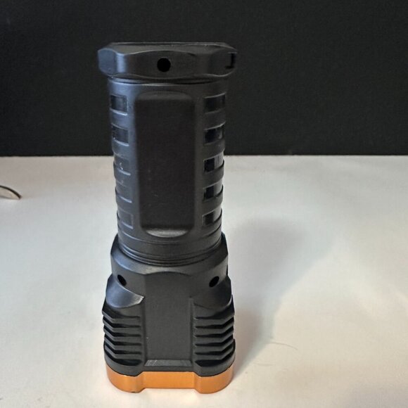 TETRABEAM RECHARGEABLE TACTICAL FLASHLIGHT WITH ADVANCED COB LED TECH - USB RECH - Picture 7 of 14